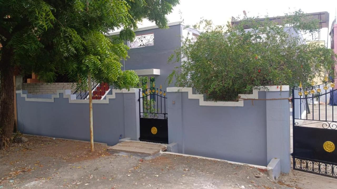 Madurai Koodal Nagar Homestay Bagian luar foto